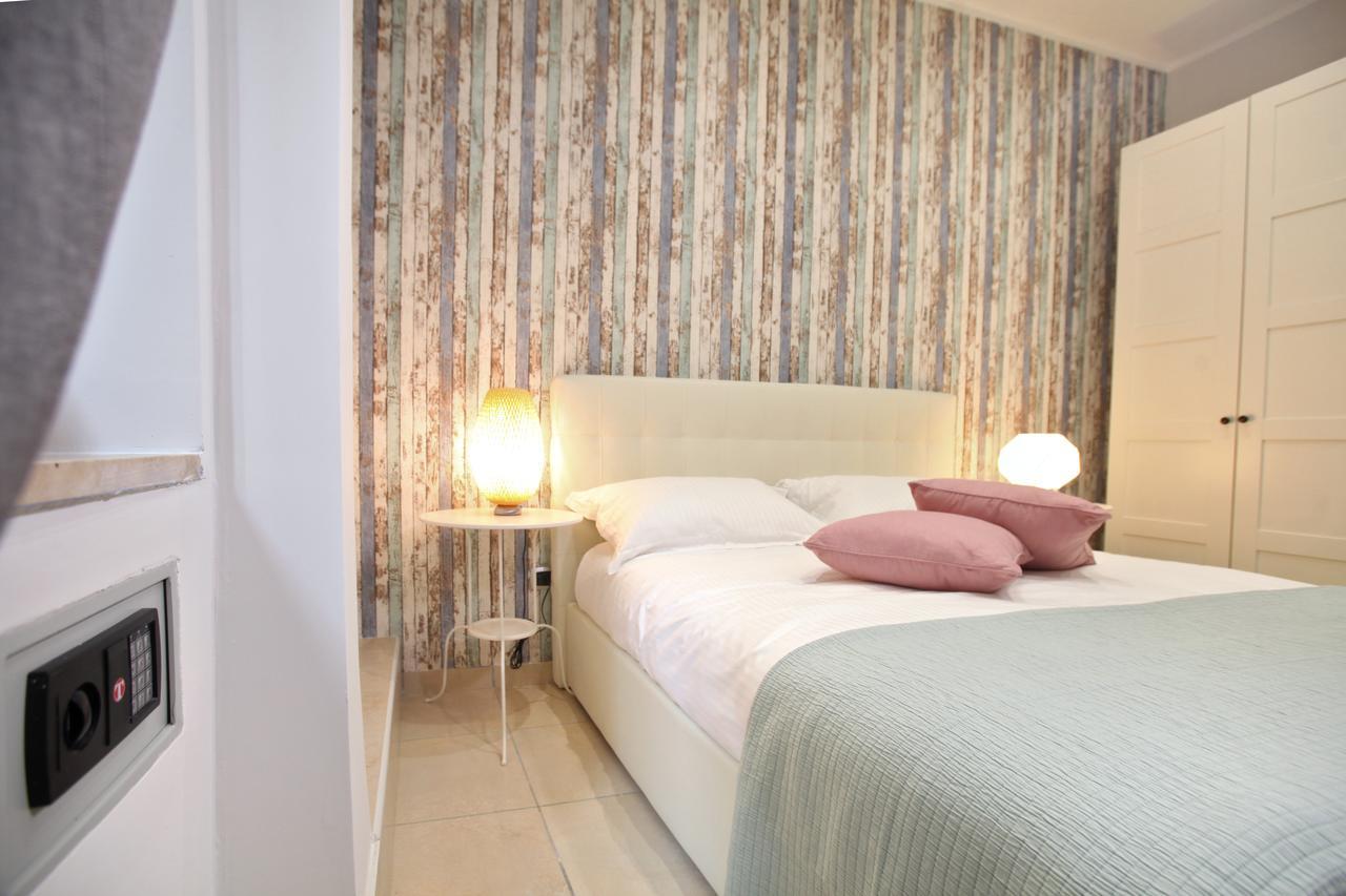 Convitalia Bed & Breakfast Napoli Bagian luar foto